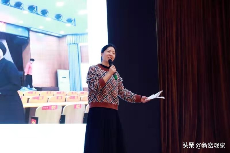 新密最美教师演讲,新密二高励志报告会