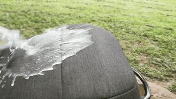 这个堪称背包终结者的英国潮牌，是如何让小偷失业的？