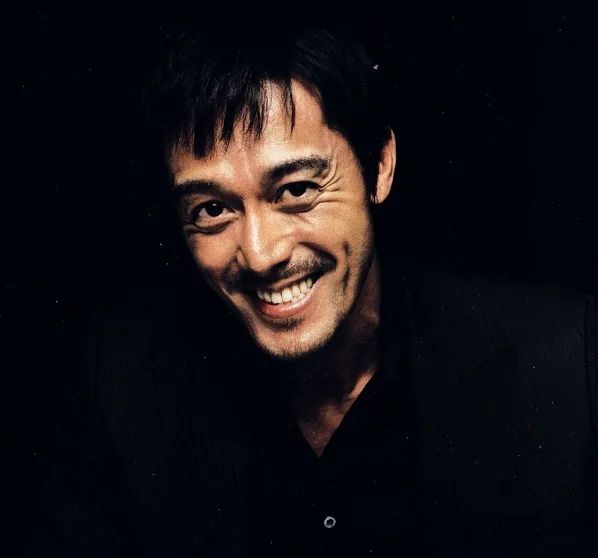 日影|东野圭吾：他爱上了我的谎