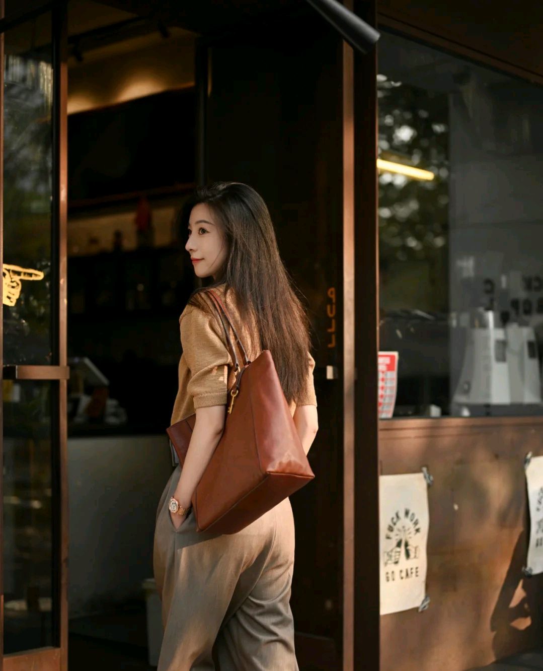 秋装新款搭配教你怎么穿搭才迷人,秋装基础款高级感穿搭