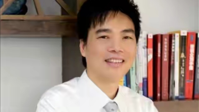 从书生到赌徒，负债两百亿去向成谜：国产手机教父刘立荣的江湖路