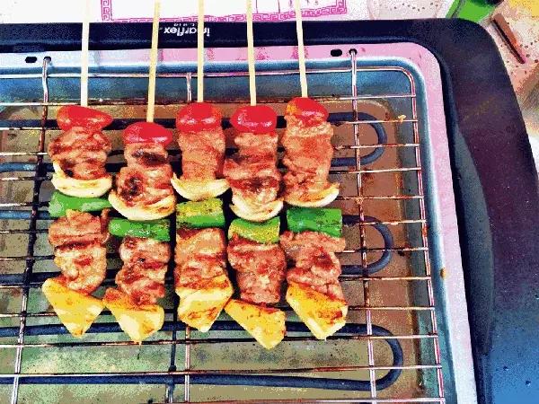 去泰国吃不惯带什么,去泰国不懂泰文想吃自助餐怎么办