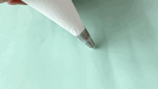 动物奶油裱花基础知识和手法,巧克力蛋糕裱花基础手法