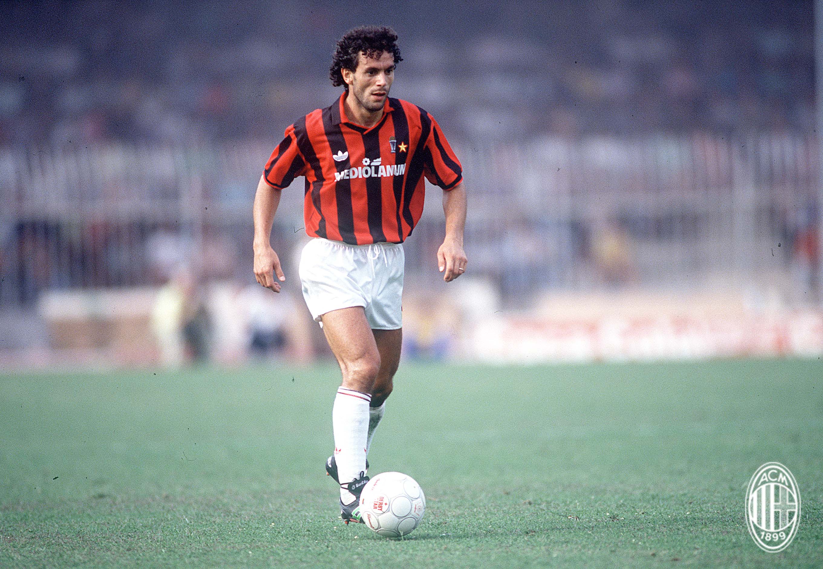 红黑军团10号球衣,12号球衣背后的故事