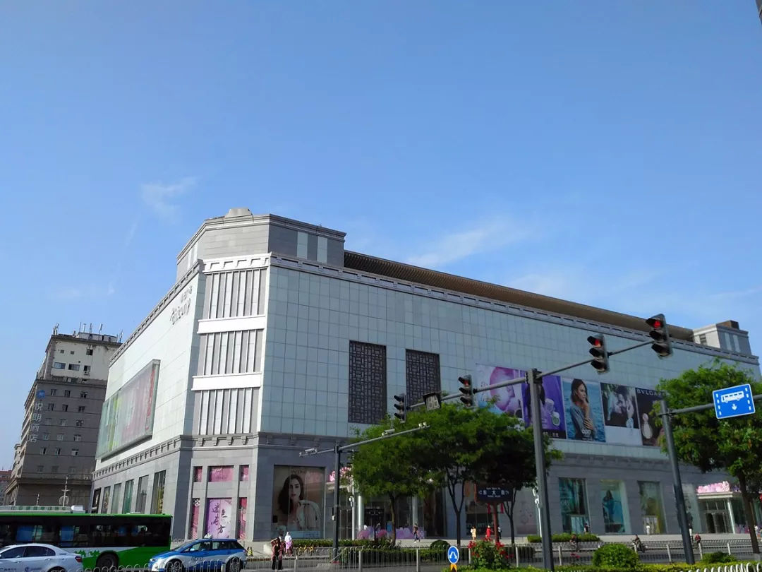 群光广场全貌,群光广场为什么这么冷清