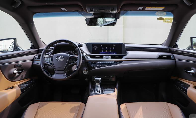 一直纠结雷克萨斯es和宝马5系,40万没买奔驰宝马