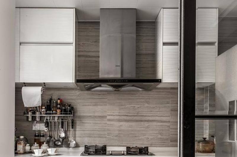 油烟机侧吸和顶侧双吸到底哪个好,吸油烟机怎么选顶吸