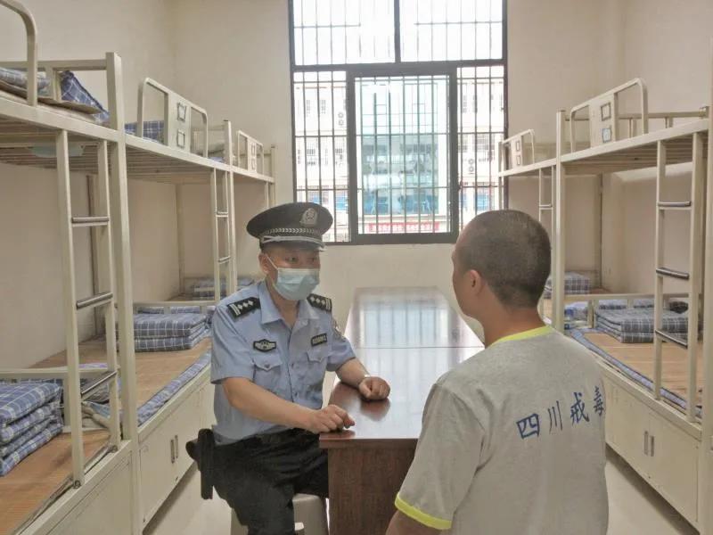 一封特殊的中秋家书,中秋家书三行诗