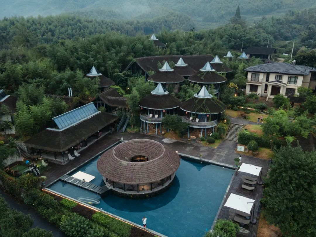 巴厘岛绿野仙踪,巴厘岛住进星空顶梦幻蘑菇屋