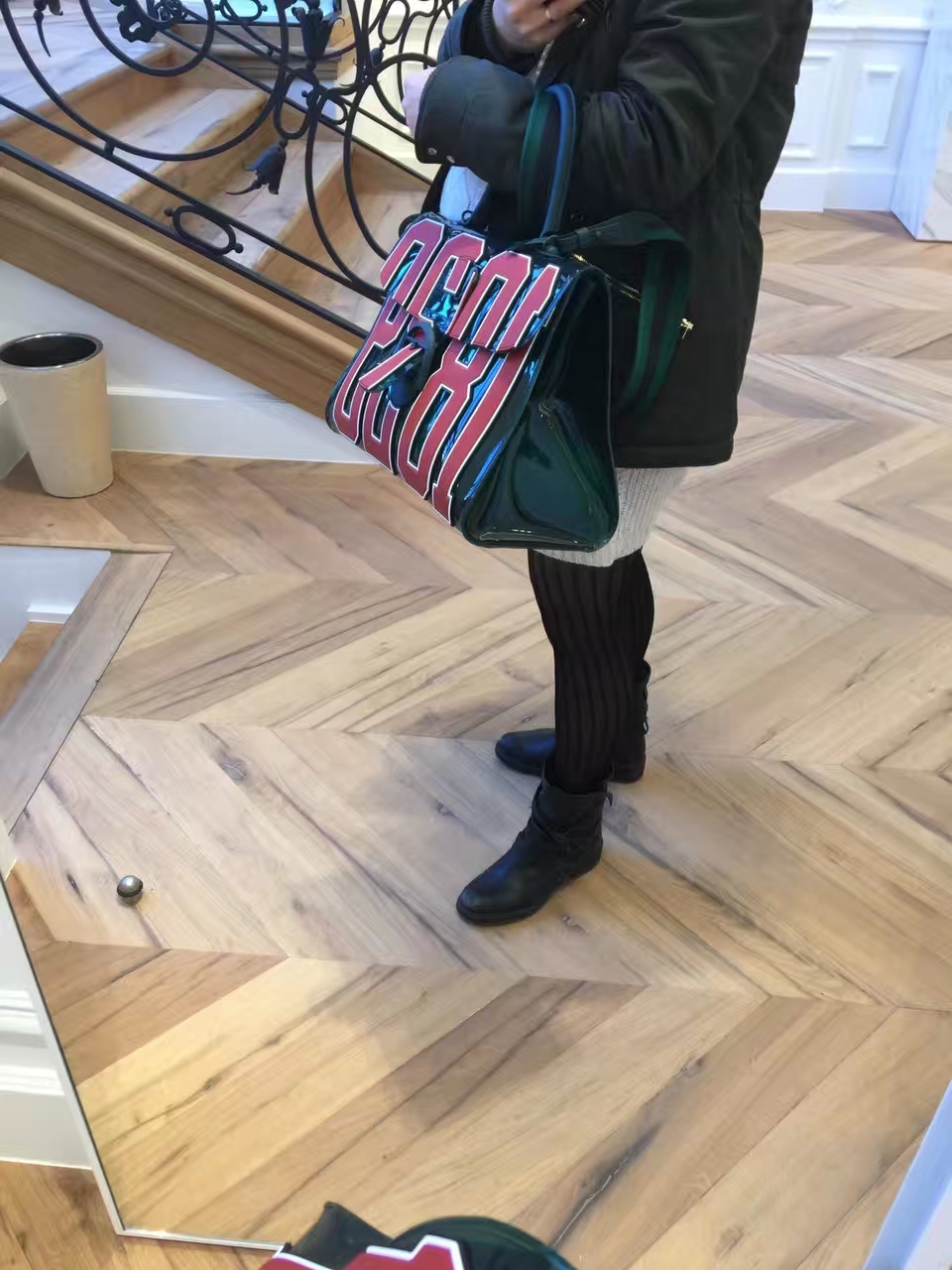 濂緢鍝佺墝delvaux,delvaux濂緢鍝佺墝