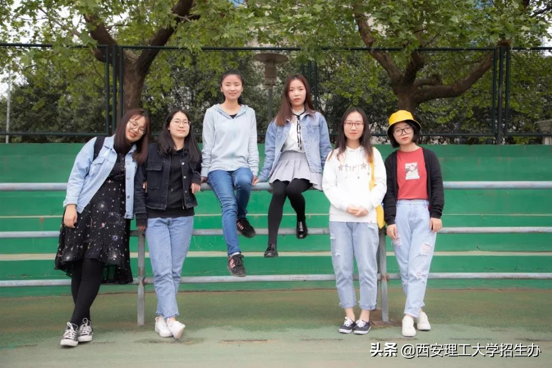 学霸宿舍4名女学生全保研985名校,陕西女神学霸近况