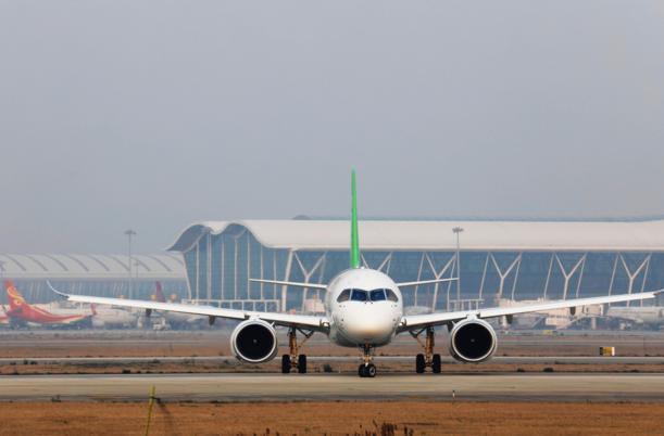 c919国产大飞机第二条信息,c919首飞降落虹桥