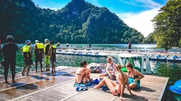 开心麻花新电影取景地爆火,开心麻花电影取景海岛