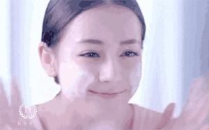 冬春季节皮肤干燥用什么护肤品,吃什么冬季皮肤不干燥