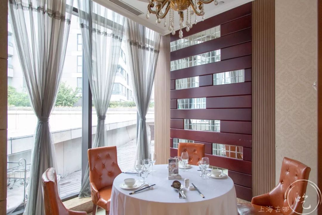 开了23年的黑料界大佬疯了！YSL、TF、Dior大牌口红免费抓！