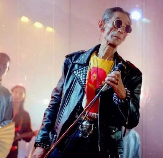 我一听天津人说话就想笑，介四为嘛？