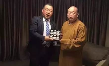 咽炎、干咳救命药！澳洲人的“肺部清道夫”！每天1片，堪比万元洗肺！再也不怕雾霾二手烟了