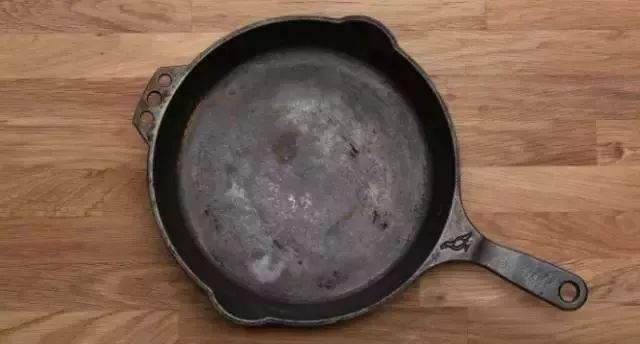 袜子脏了怎样洗白不用小苏打,洗白袜子加什么能洗干净