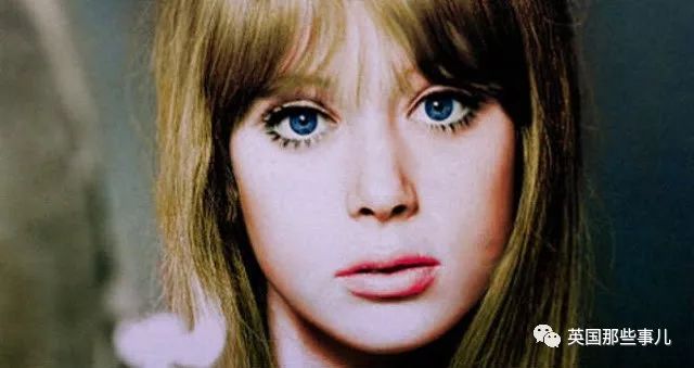 20岁跟披头士吉他手一见钟情，婚后又被摇滚大神狂追：她，摇滚界传奇缪斯