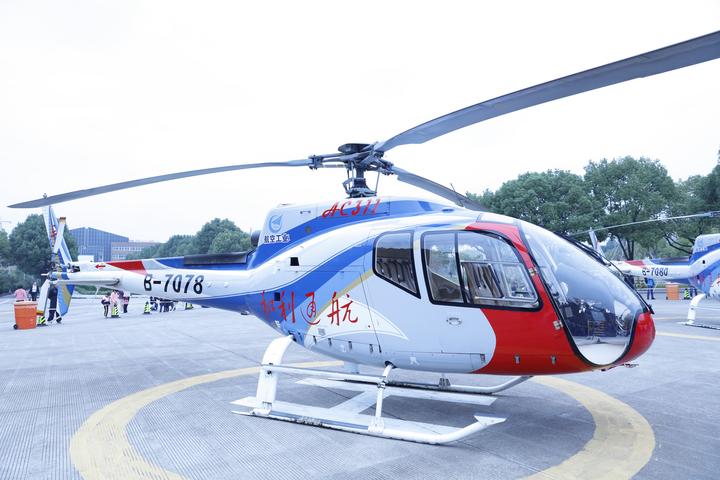 “开着直升机来抢人”这场招聘活动刷爆宁大学子的“朋友圈”