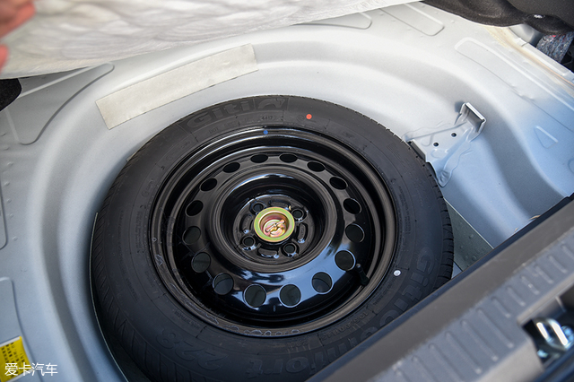 高性价比的实用之选爱卡评测力帆650EV