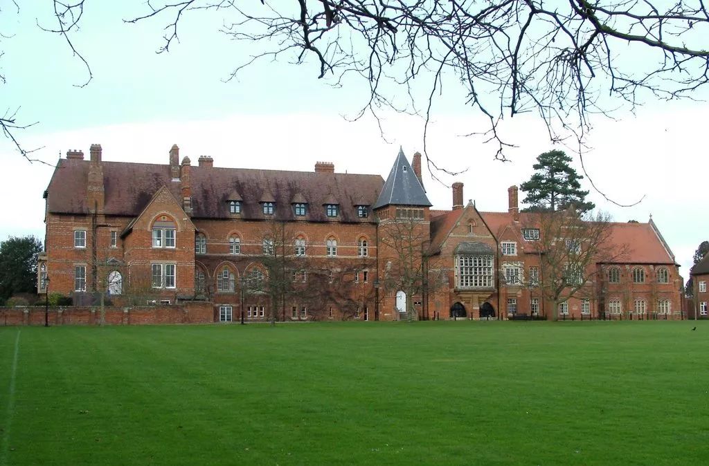 英国贵族学校,英国的贵族学校精英教育