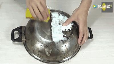 铁锅不粘锅用什么擦,不粘锅的铁锅用什么纸巾擦拭