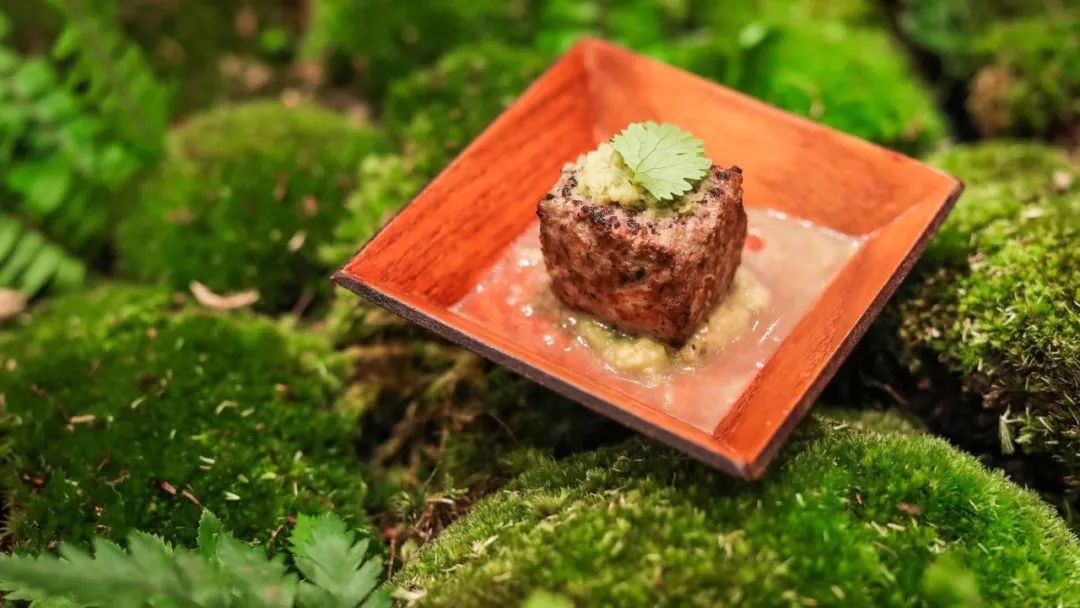 麦当劳变绿了怎么回事,麦当劳绿牌子