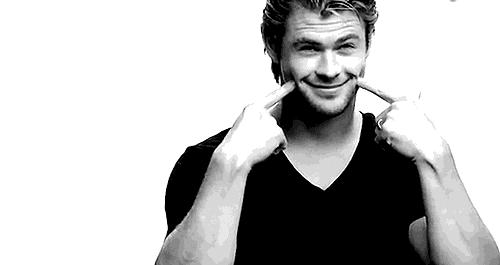 喷一喷,黑头油脂自动溶解!日本爆款清洁喷雾还你一个嫩*b嫩**aby肌!