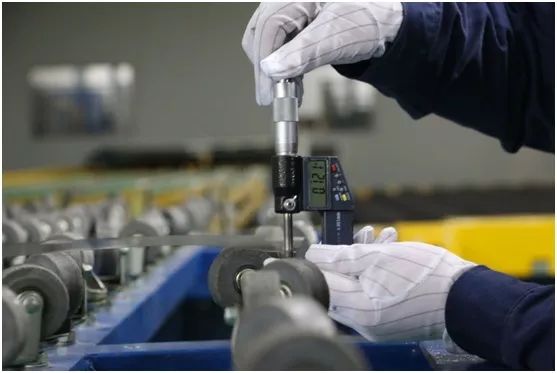 上海制造40年|65年,这群人为玻璃造了一颗“中国芯”!