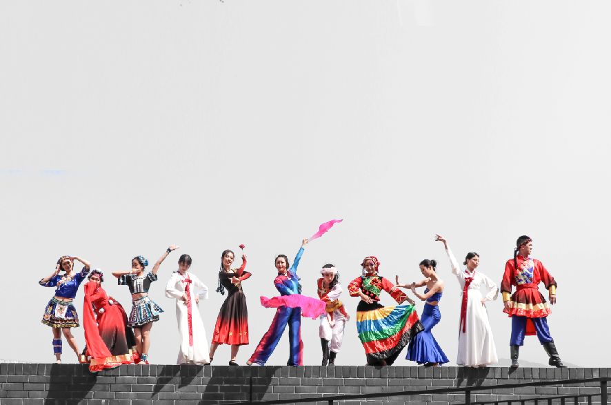 壹伍得舞｜一个班42个人的四年缩影