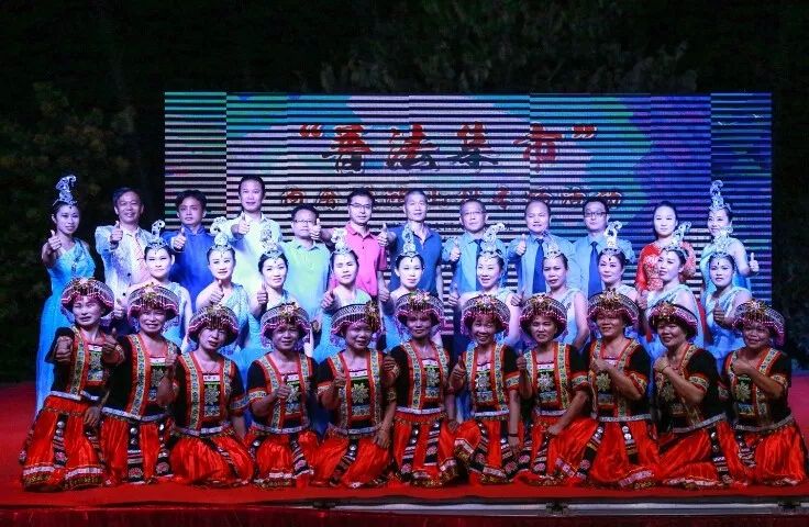 这一夜场集市有亮点，看剧学法两不误！