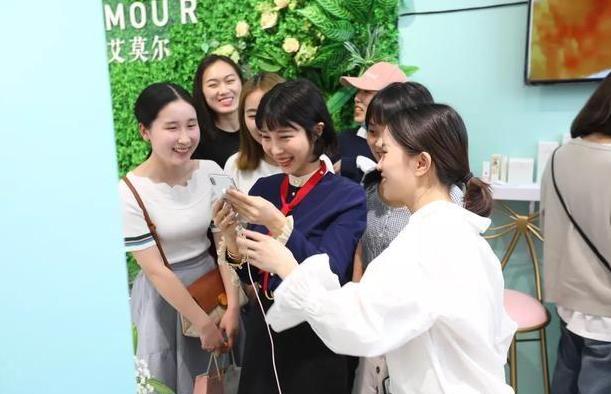 5000元美妆创业,90后创业者经营美妆行业