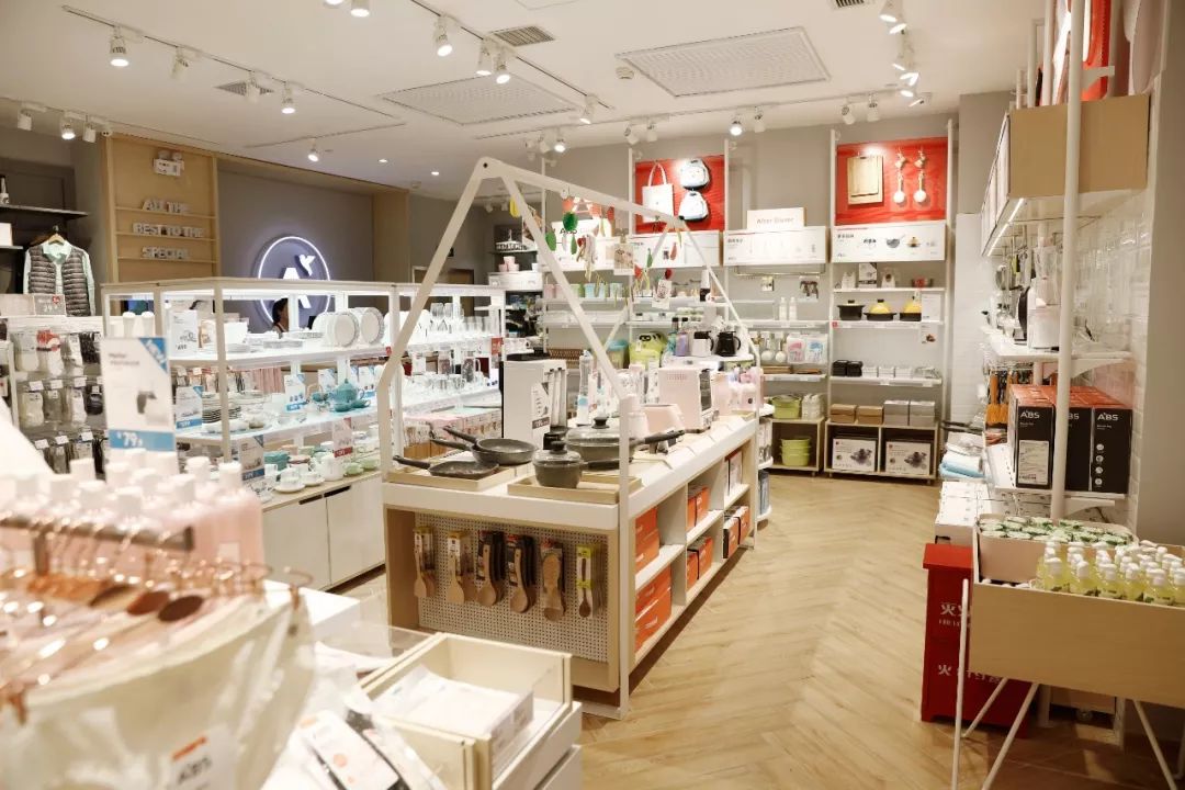 人、商品、门店的关系，从此被彻底改写了