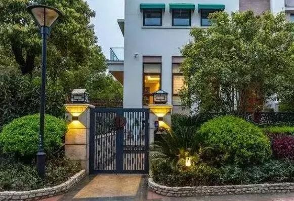 门口正对着适合摆放的绿植,正对入户门摆什么绿植最好看