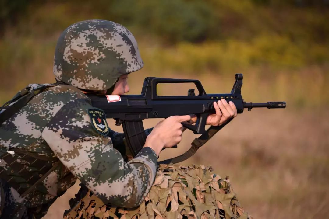 现场直击陆军,直击陆军某旅新年开训