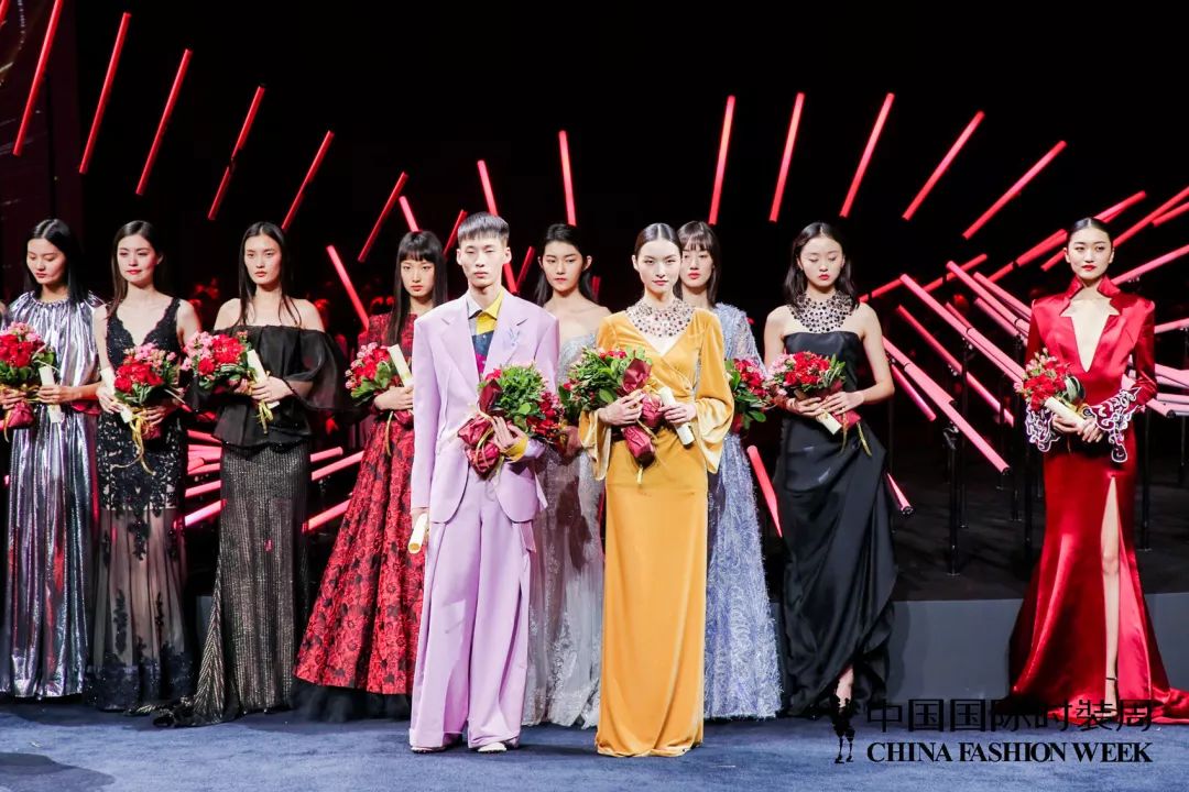 心如花木向阳而生抖音,心如花木向阳而生人民日报