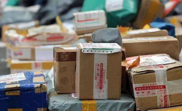 快递在快递驿站不取算签收吗,快递误点了签收快递还送吗