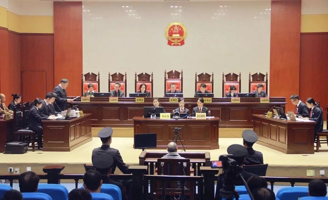 因殉情引发的2死一伤案件,因情杀人的案件