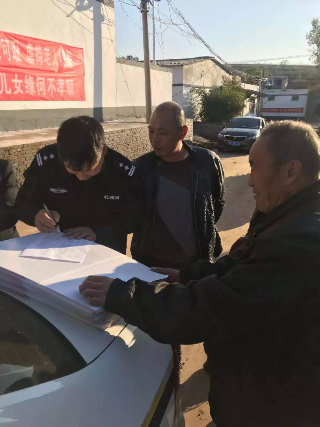 宜阳县法院:落实“五大一强”开展“大宣传、大走访”活动