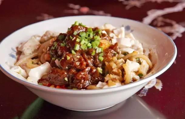 10种诱人的米线做法,热米线怎样做好吃