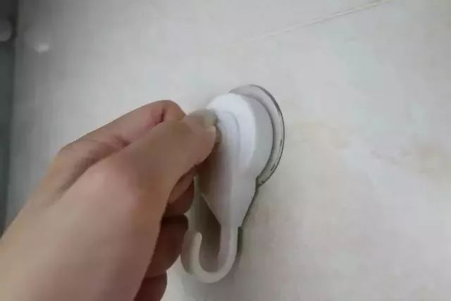 家里挂钩总是掉,挂钩挂不住总掉怎么办