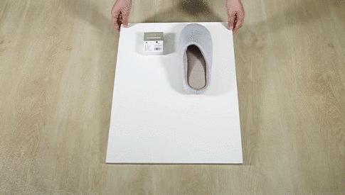 这是一双乳胶棉拖，跳跃在云端之巅的曼妙，穿上3秒就暖脚！