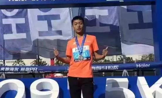 青岛市中学生田径运动会100米冠军,青岛农业大学运动会标枪