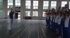 校园足球容易出现的争议判罚,中学生足球舞争议