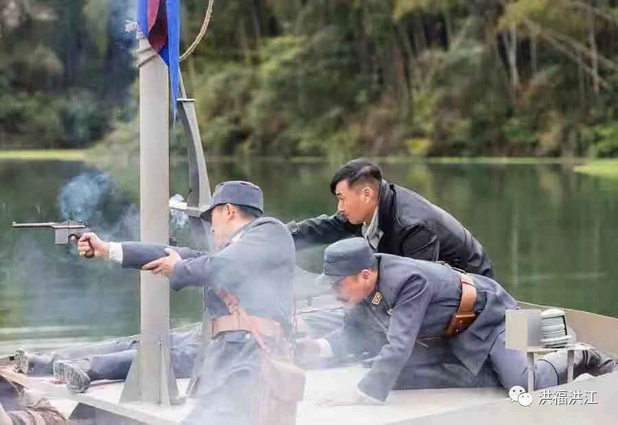 “小胡子”丁海峰很神气，邀约粉丝来洪江游玩