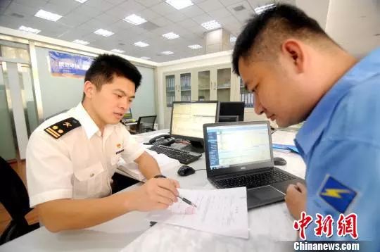 出国千万不要帮人带东西,出国不要随便帮陌生人带东西