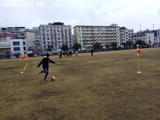 十堰市竹溪实中,十堰市实验学校足球比赛