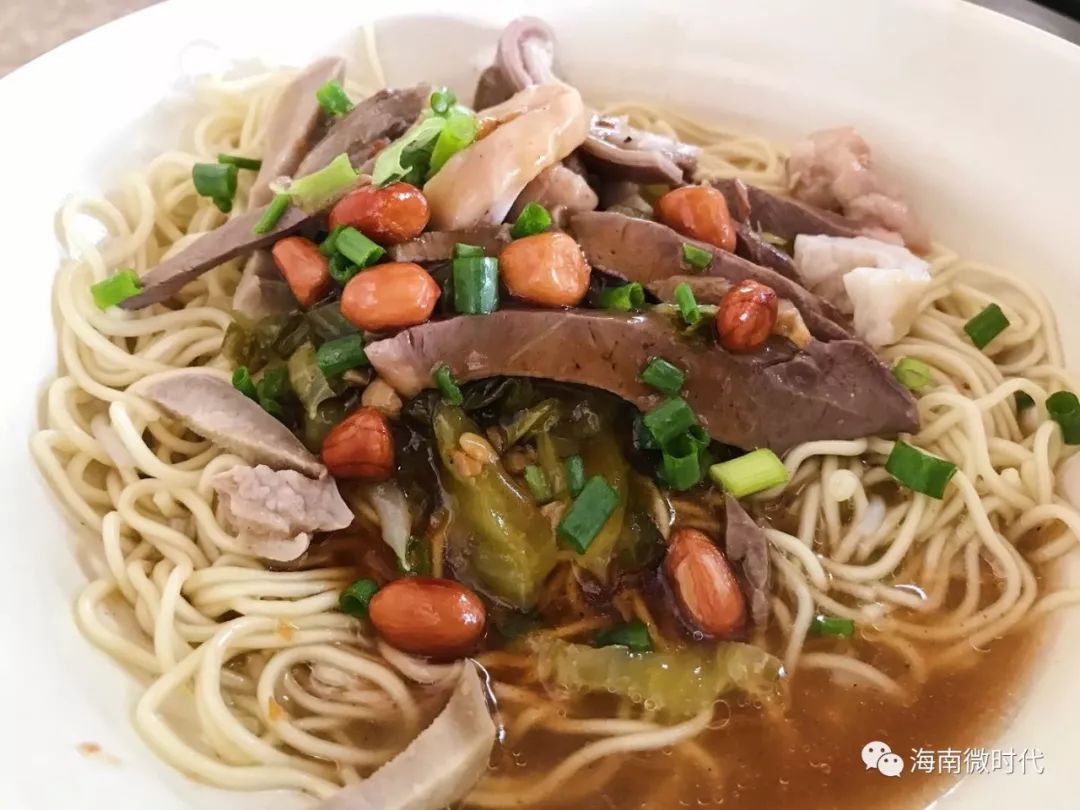 每一个喊着要减肥的海口人，最后都败给了这些宵夜摊！