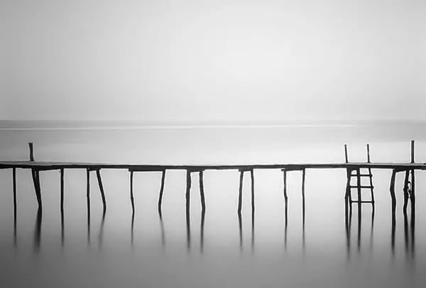 生而为人我很抱歉的日语,太宰治为什么说生而为人我很抱歉